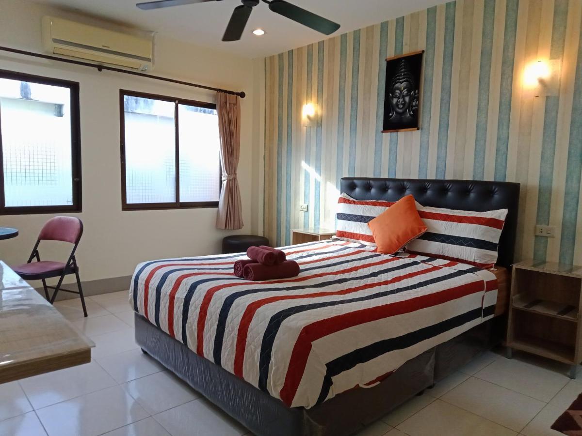 Living Room Guesthouse & Cafe Bar Karon Exterior foto
