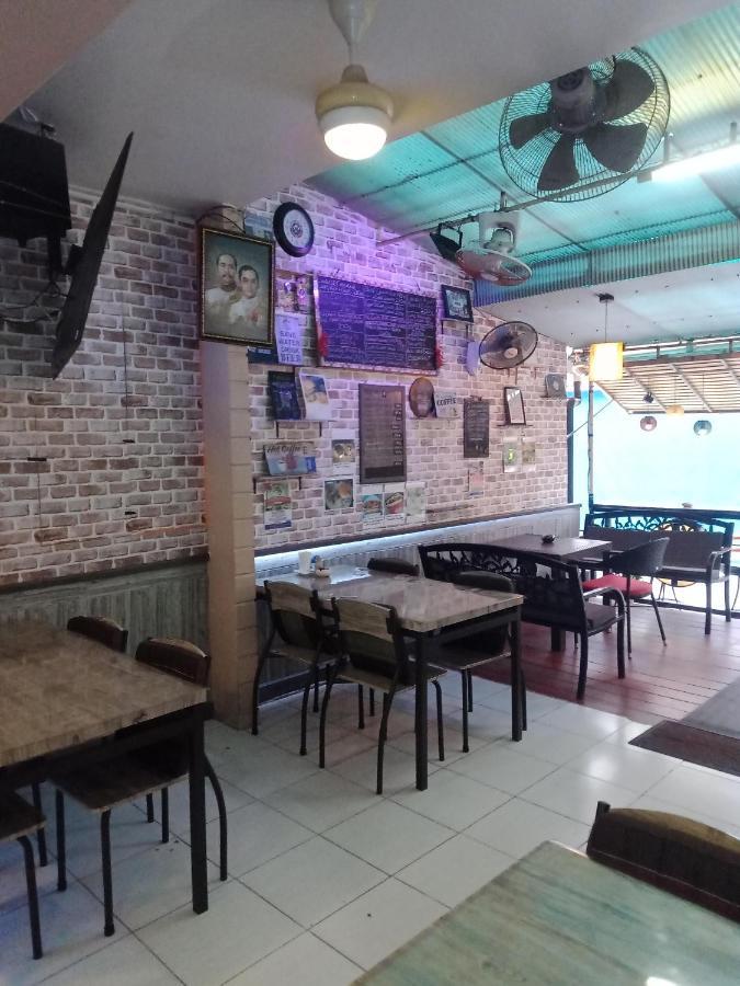 Living Room Guesthouse & Cafe Bar Karon Exterior foto